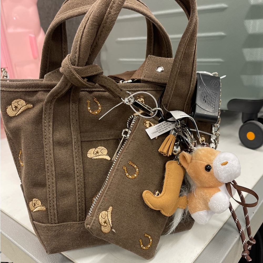 Madden Girl Western Brown Tote with Embroidery and Keychain